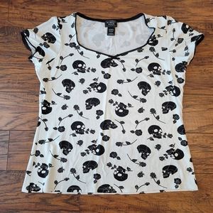 HOT TOPIC Midnight Hour white black skull roses Babydoll Top/Goth-Punk-Retro